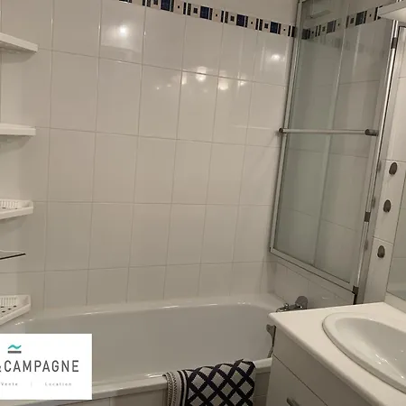 T2 Proche Avec Balcon Et Parking Prive - Fr-1-482-110 *